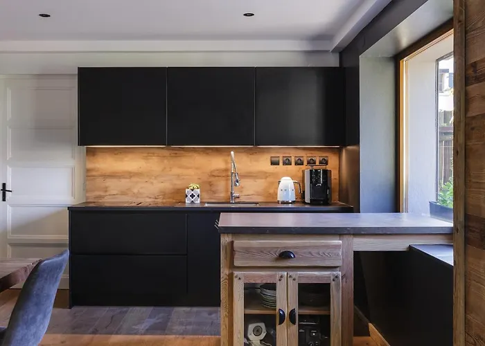 Benoit - Modern 8 Pax Free Parking Mountain View - By Cozee شاليه شامونكس