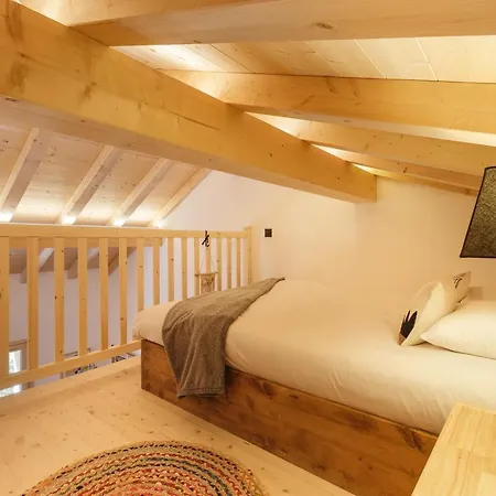 木屋 Benoit - Modern 8 Pax Free Parking Mountain View - By Cozee *
