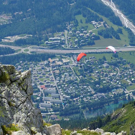 Benoit - Modern 8 Pax Free Parking Mountain View - By Cozee Chamonix