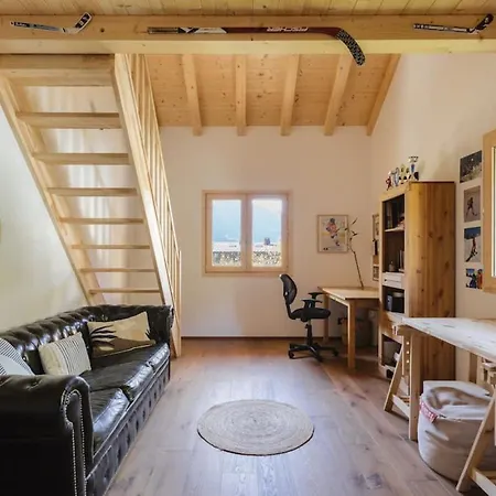 木屋 Benoit - Modern 8 Pax Free Parking Mountain View - By Cozee *