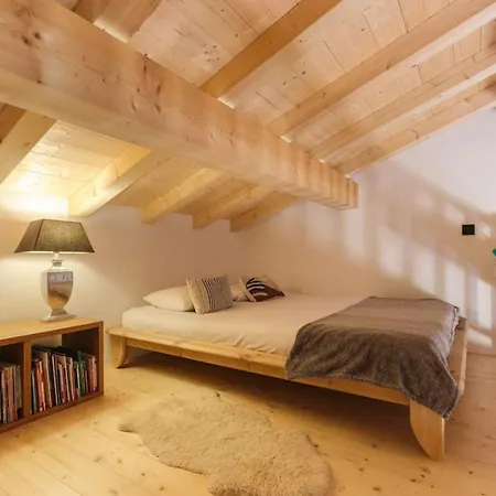 木屋 Benoit - Modern 8 Pax Free Parking Mountain View - By Cozee *