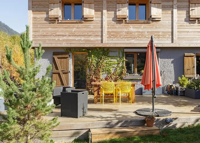 Chalet Benoit - Modern 8 Pax Free Parking Mountain View - By Cozee Chamonix