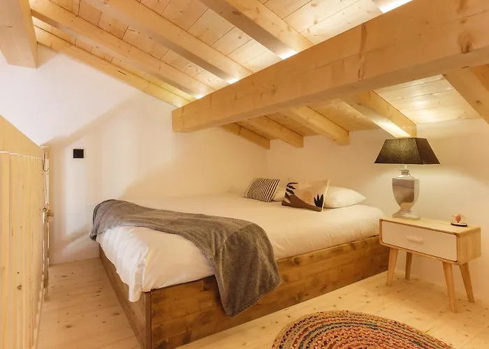 Benoit - Modern 8 Pax Free Parking Mountain View - By Cozee Chamonix