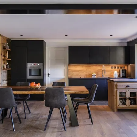 Benoit - Modern 8 Pax Free Parking Mountain View - By Cozee *